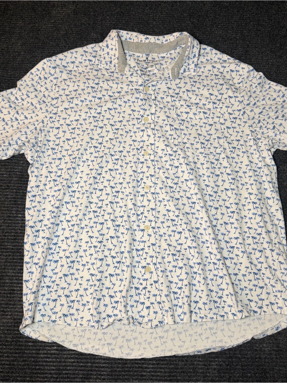 Tailor Vintage Men's White Button-Up short sleeve Shirt with Blue Palm Print - Picture 2 of 7
